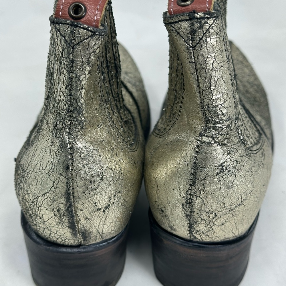 Freebird by Steven Madden Salamanca Distressed Leather Boots 9 - Picture 5 of 11